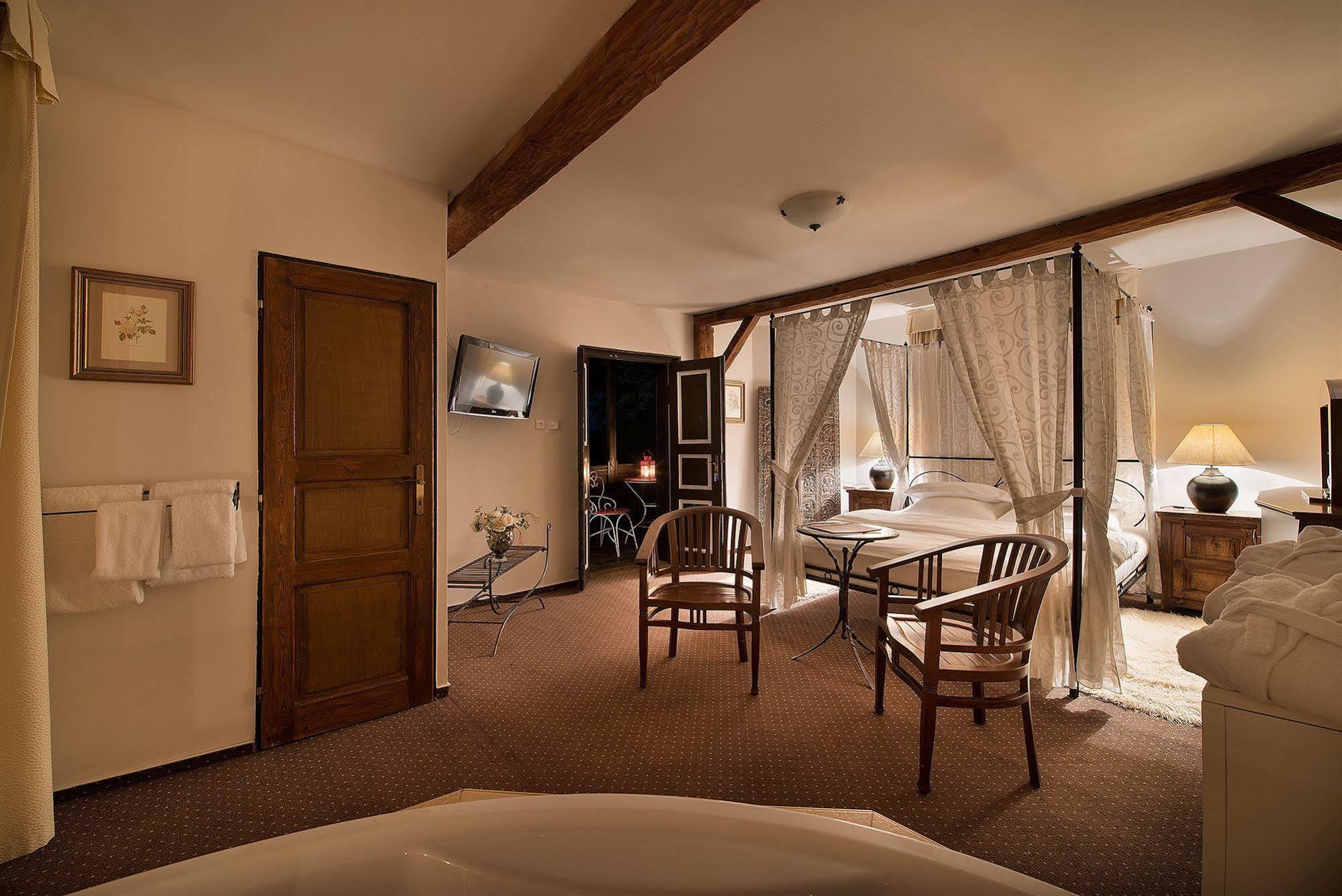 Chateau Loucen Garden Retreat Εξωτερικό φωτογραφία